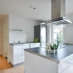 別荘 Awesome Home In Ega With Wifi Egå