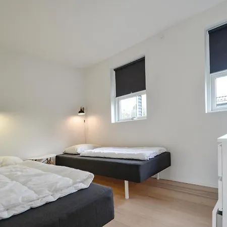 別荘 Awesome Home In Ega With Wifi