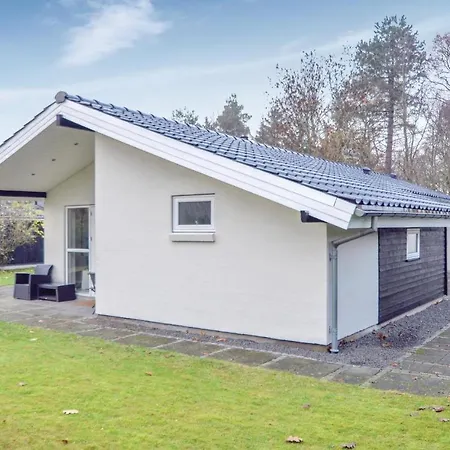 別荘 Awesome Home In Ega With Wifi Egå
