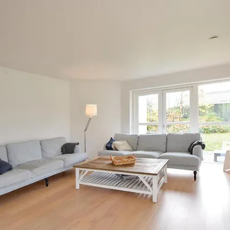 Awesome Home In Ega With Wifi Egå